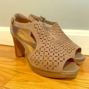 Clark’s Artisan Peep Toe Sandals - Size 8